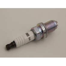 12 12 0 037 607 Spark plug for automotive engine parts/12120037607