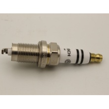101 905 601 B Spark plug for automotive engine parts/101905601B