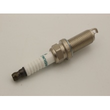 22401-ED71B NISSAN/DENSO Spark plug for automotive engine parts/22401ED71B